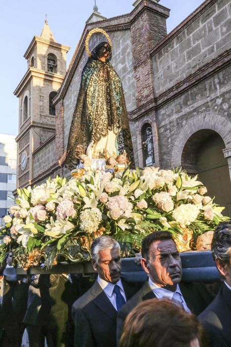 Semana Santa 2018: Despojamiento de la Mantilla de luto de la Purísima en Torrevieja