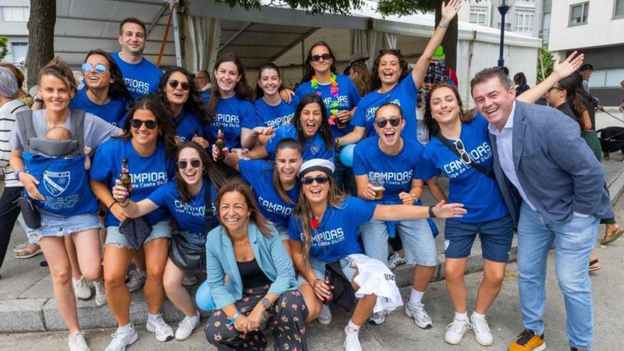 Corme repartiu unhas 2.100 racións na Festa do Percebe do Roncudo