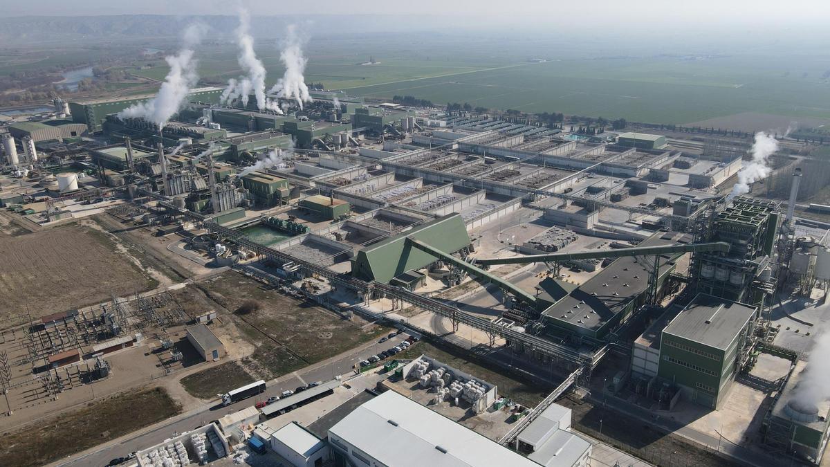 Una imagen aérea de la planta de Saica en El Burgo de Ebro.