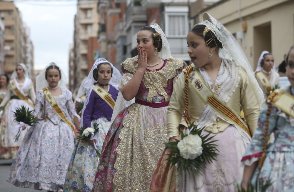 Búscate en la Ofrenda de Sagunt