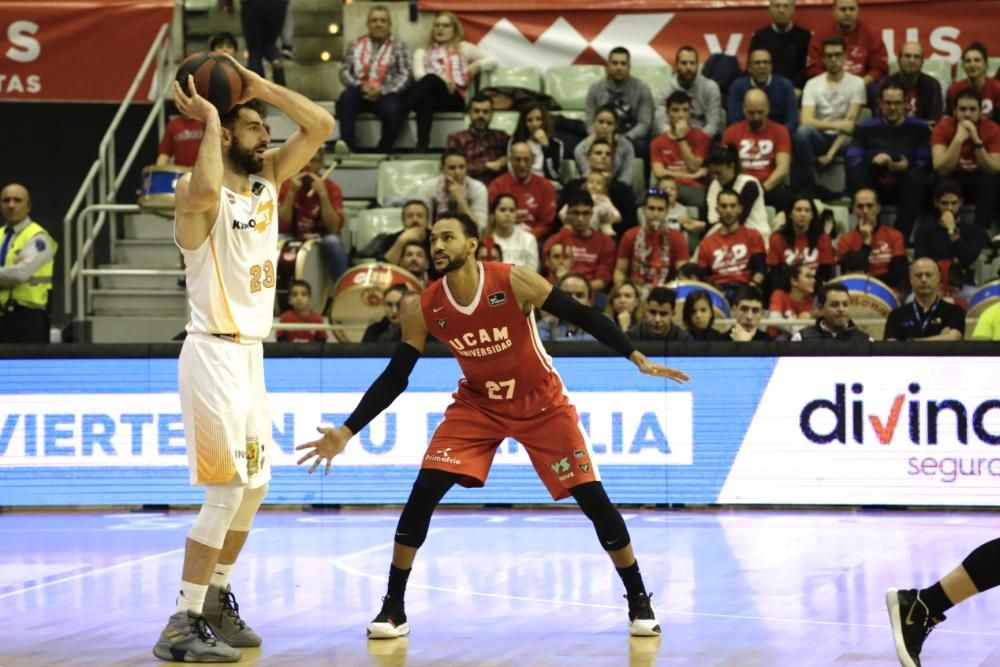 Encuentro entre el UCAM Murcia CB y el Baskonia