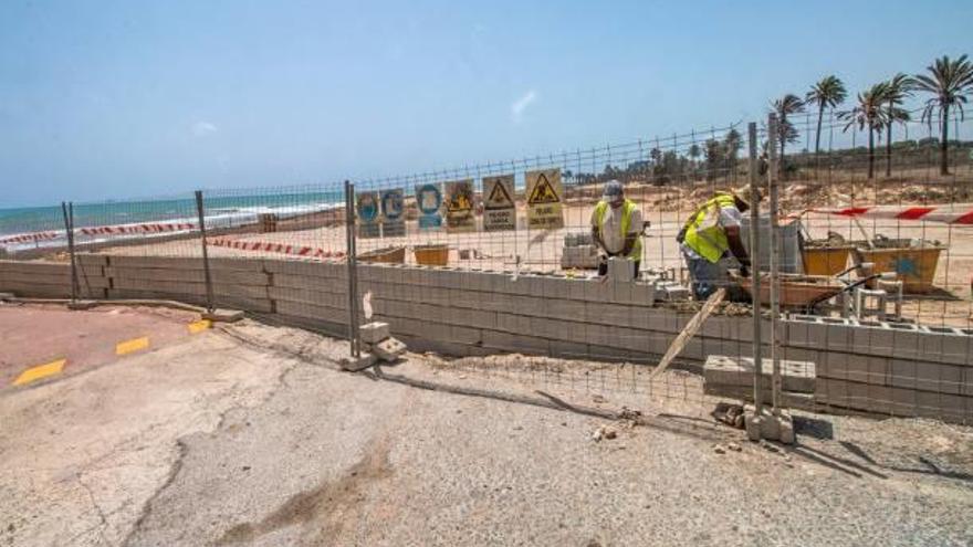 Reclaman paralizar las obras del  «muro de la vergüenza» en Lo Ferrís