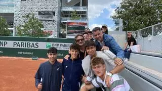 Primera alegría para Izan Almazán en Roland Garros