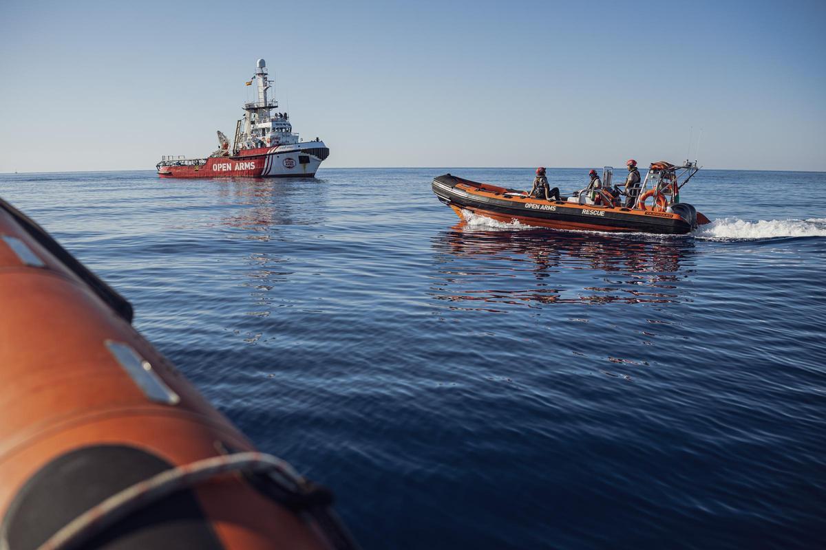 El Open Arms se prepara junto a la Global Sumud Flotilla