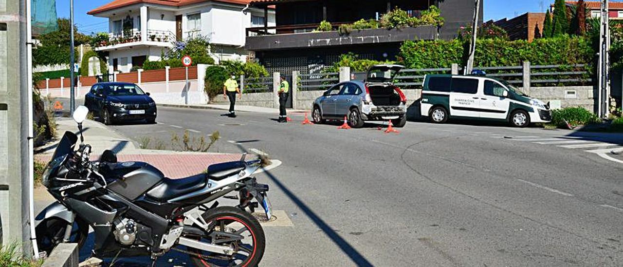 Policía Local y Guardia Civil acudieron al lugar.   | // G.NÚÑEZ