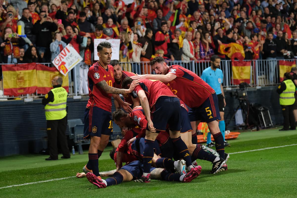 La Roja juega en Málaga contra Noruega, en imágenes