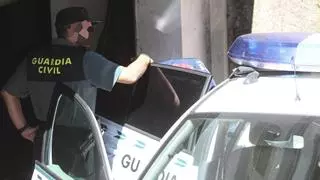 Detenido en Covelo por incumplir la orden de alejamiento de su pareja cuando jugaba con ella a las cartas