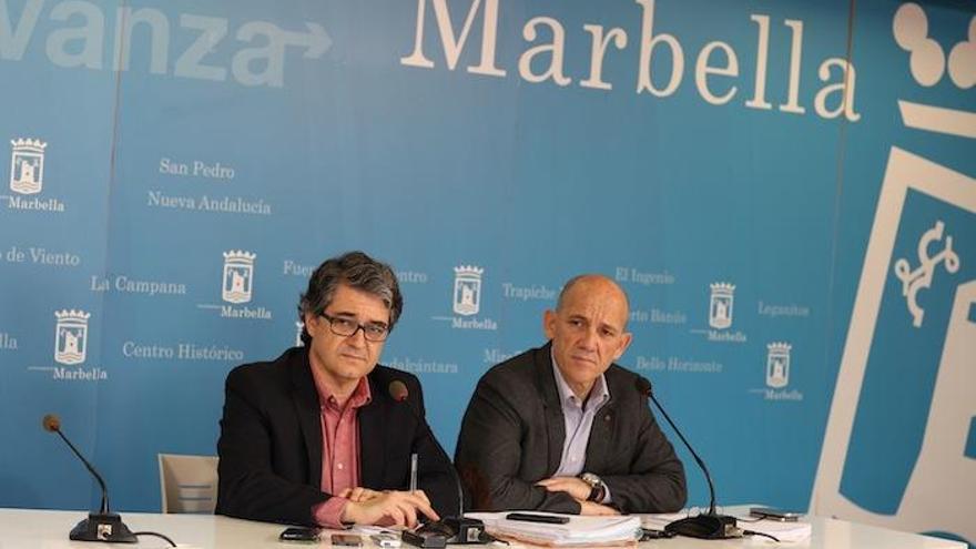 El portavoz del gobierno local, Javier Porcuna, y el edil de Hacienda, Manuel Osorio.