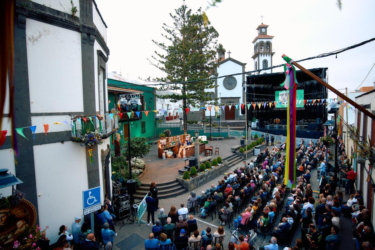 El pregón de Roberto Rivero marca el inicio oficial de unas fiestas llenas de tradición, música y encuentro vecinal.