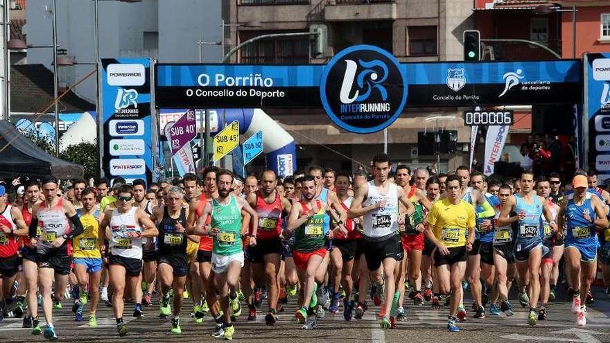 Salida de la última edición de la Interrunning Porriño. // Marta G. Brea