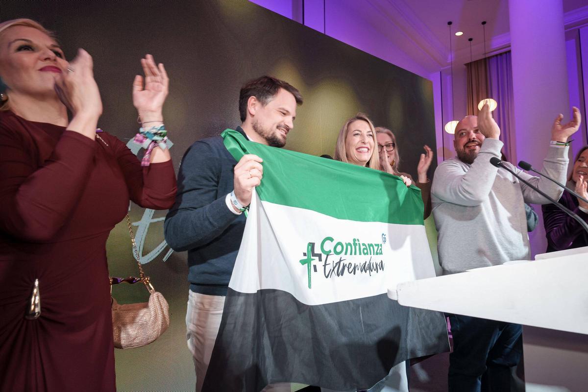 FOTOGALERÍA | María Guardiola gana las elecciones