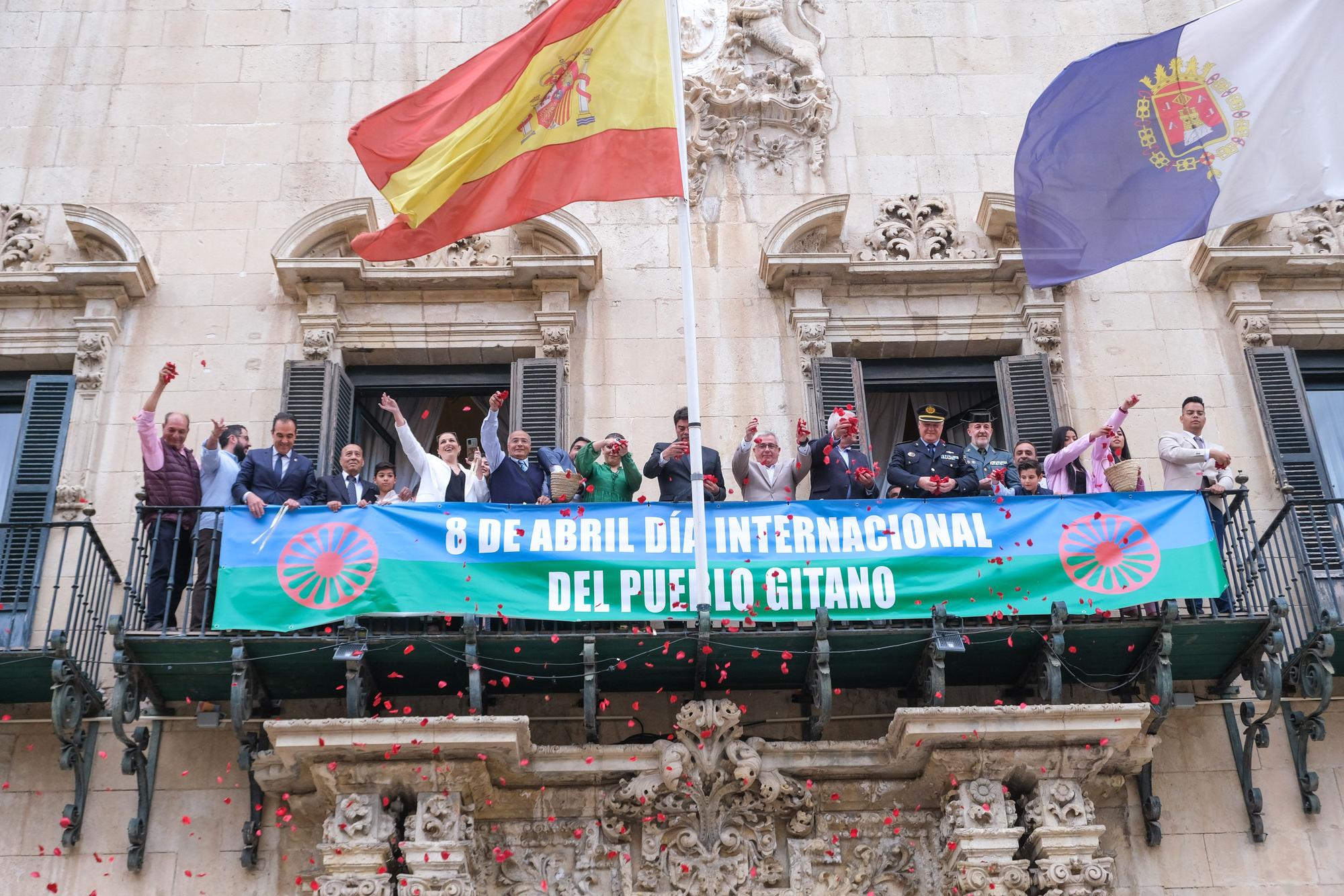 Así se ha vivido el acto institucional por el Día del Pueblo Gitano en el Ayuntamiento de Alicante