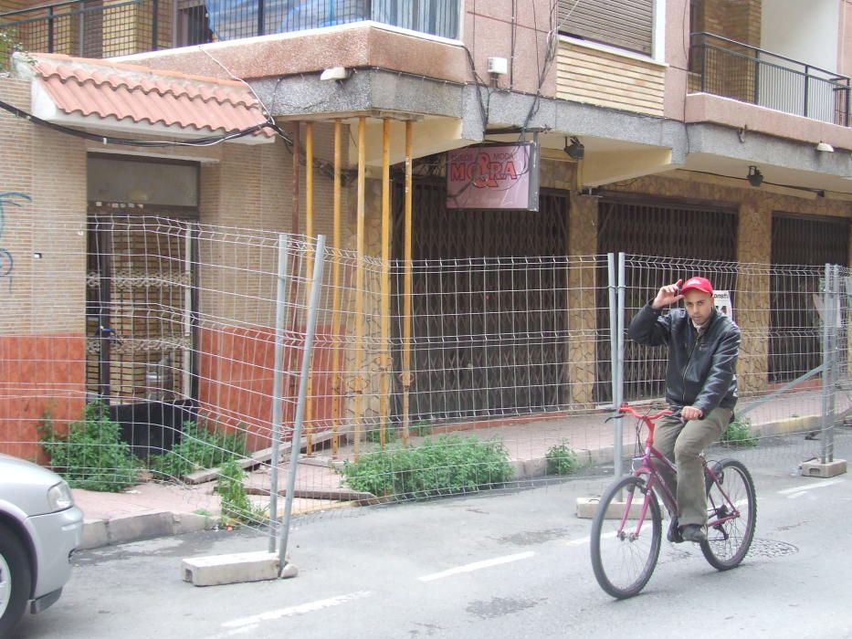 El Ayuntamiento de Torrevieja ha anunciado la adjudicación del derribo del edificio La Ballena más de diez años después de que se ordenara su desalojo por peligro de ruina