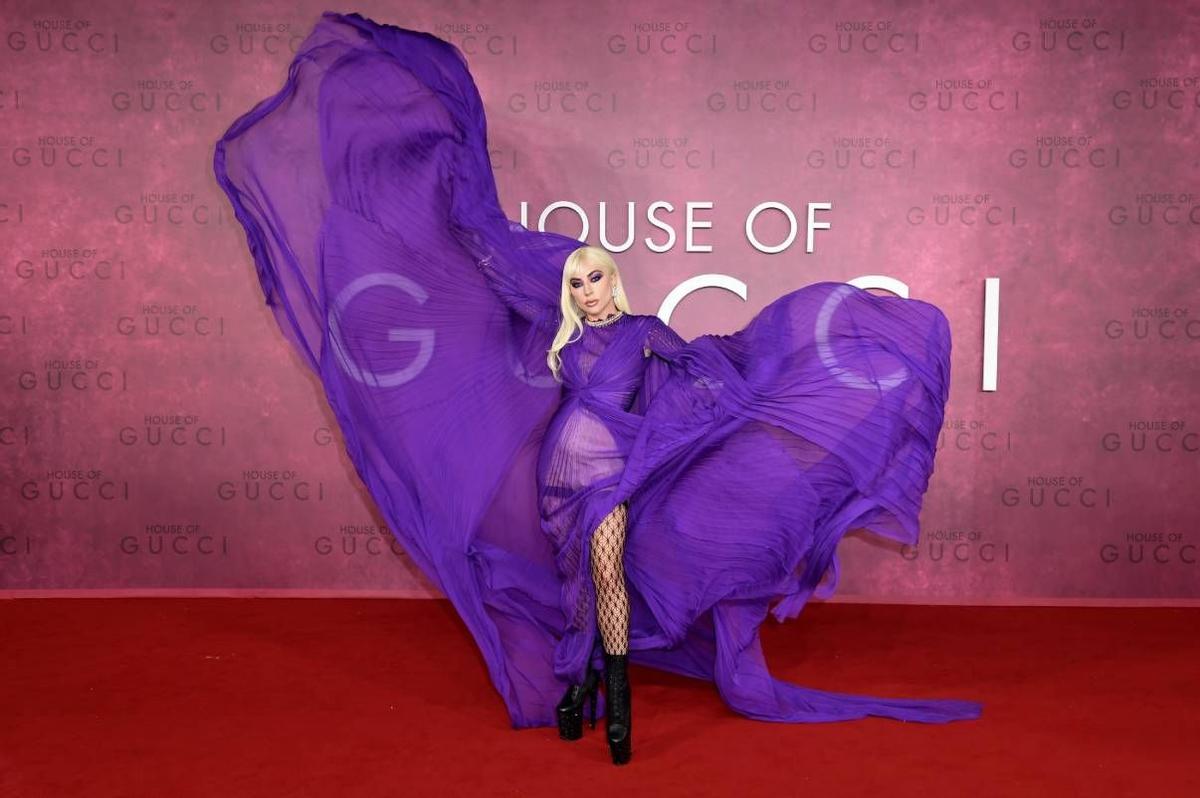 Lady Gaga con vestido de la colección primavera-verano 2022 de Gucci