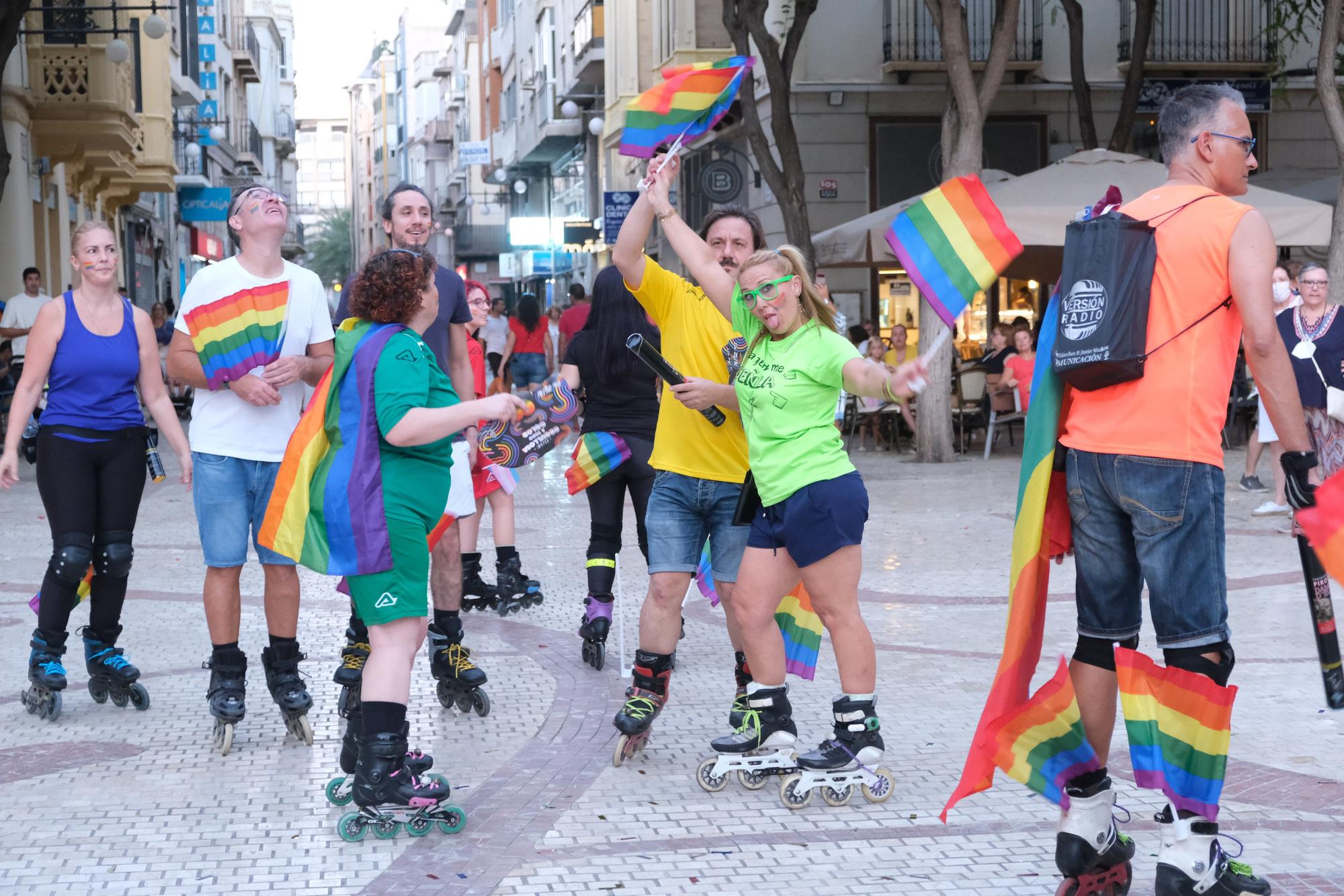 Así ha sido la manifestación del Orgullo en Elche