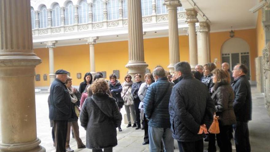 ‘El Güeira’ realiza una salida al Museo de Zaragoza