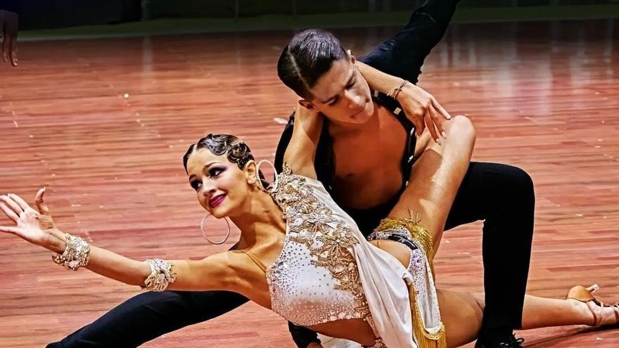 Dos alicantinos de 13 años ganan el Campeonato de España de baile deportivo: así fue su actuación final