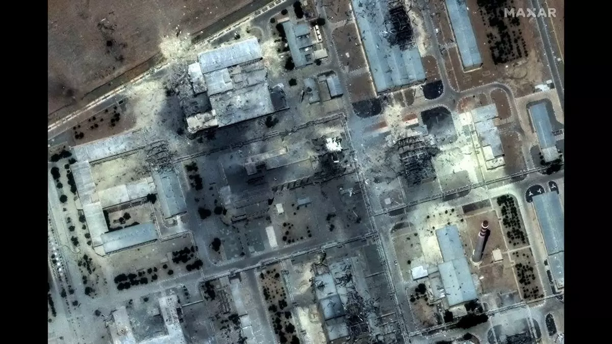 El antes y el después de los lugares nucleares bombardeados por EEUU en Irán
