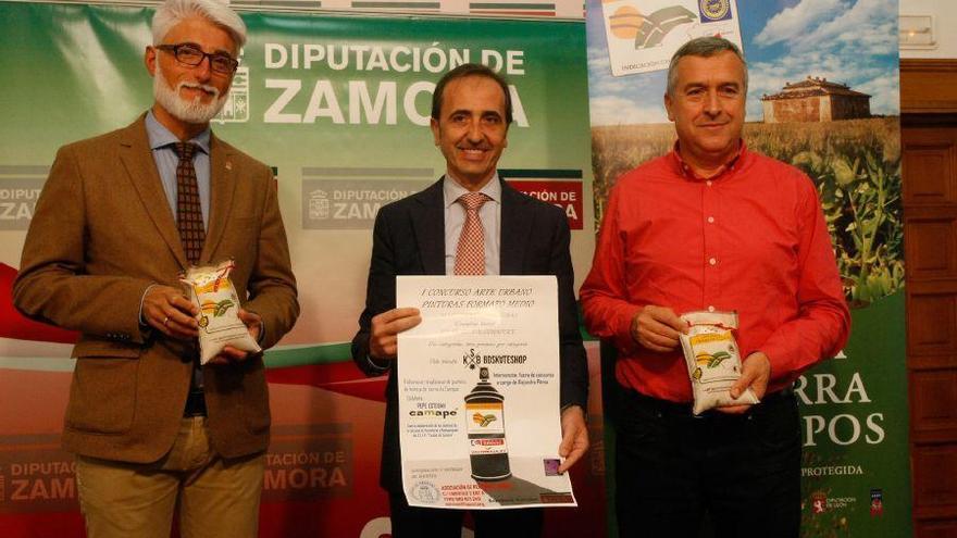 Desde la izquierda, Luis Miguel Jiménez, José Luis Prieto y Javier Alonso Ponga