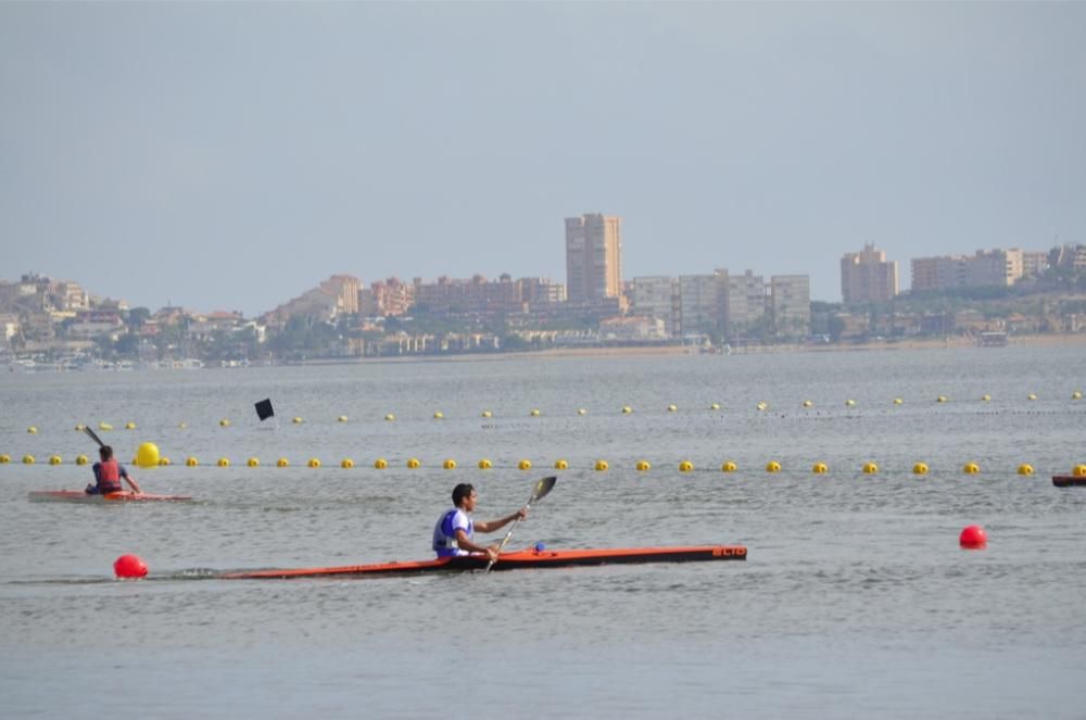 Liga Autonómica de Piragüismo en Playa Paraíso