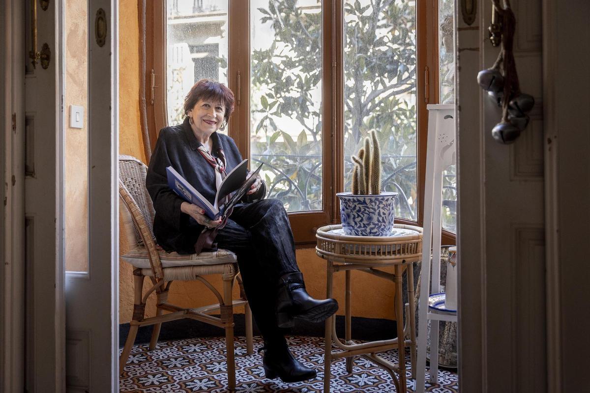 La fotógrafa Pilar Aymerich, en su casa.