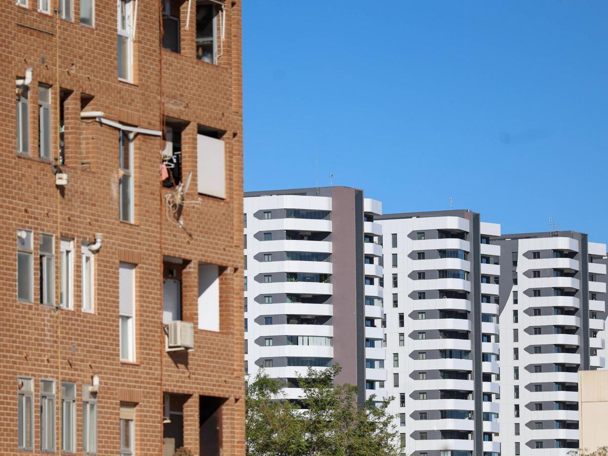 Brick dethroned by white façade