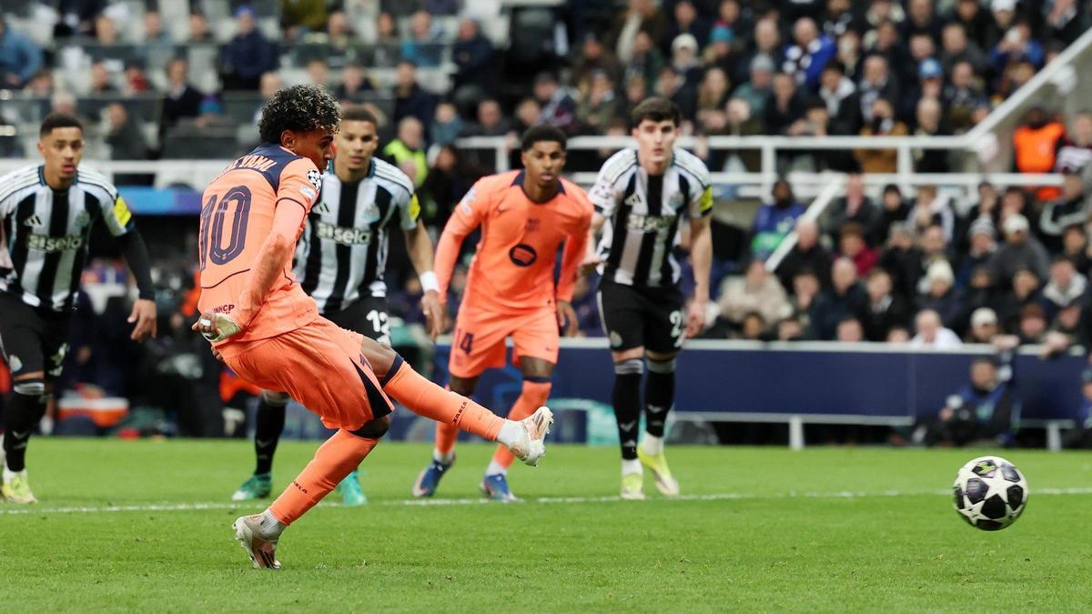 Lamine Yamal ha forçat l'empat amb un gol de penal al darrer sospir