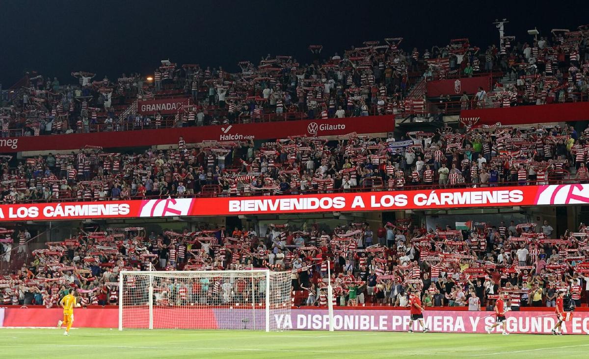 Los Cármenes se llenará para el Granada CF-Málaga CF del Día de Andalucía.