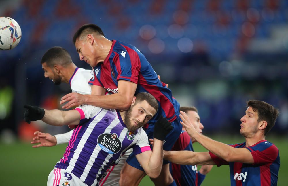 Levante - Real Valladolid, en imágenes