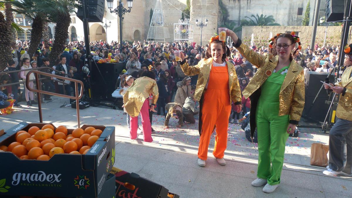 Fiesta infantil para despedir el año con zumo de naranja en 2019.