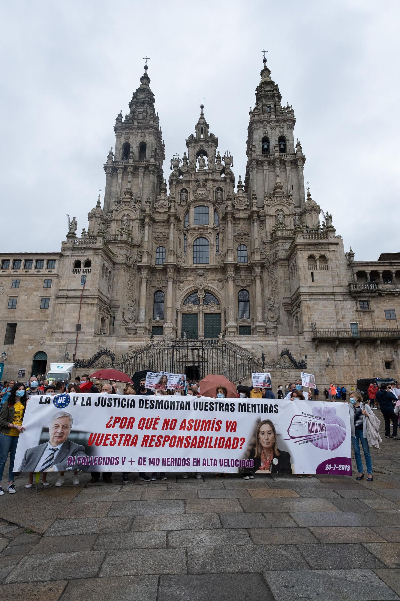 Víctimas del Accidente de Angrois se manifestaron en Santiago en su octavo aniversario