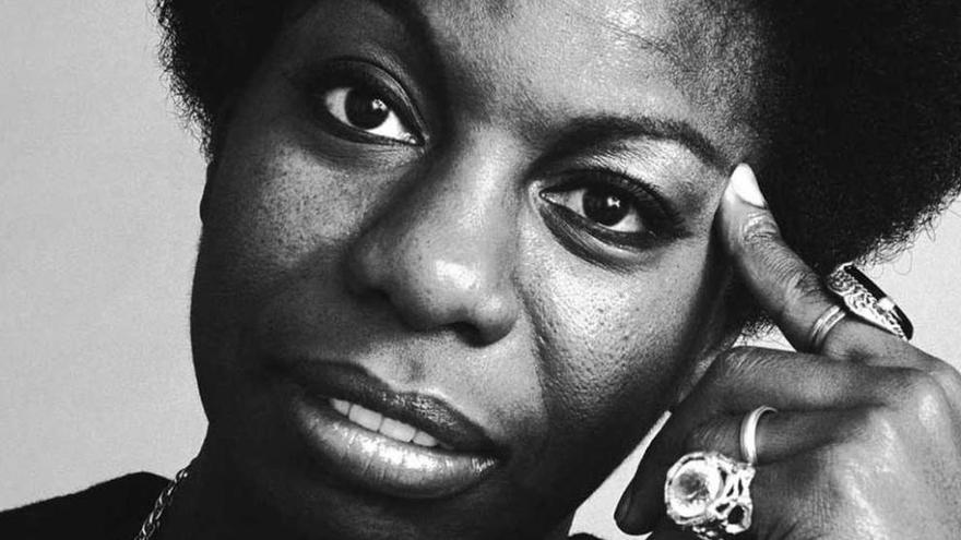 La intérprete afroamericana Nina Simone.