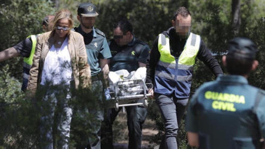 Hallados una mujer herida y un hombre ahorcado en Valencia