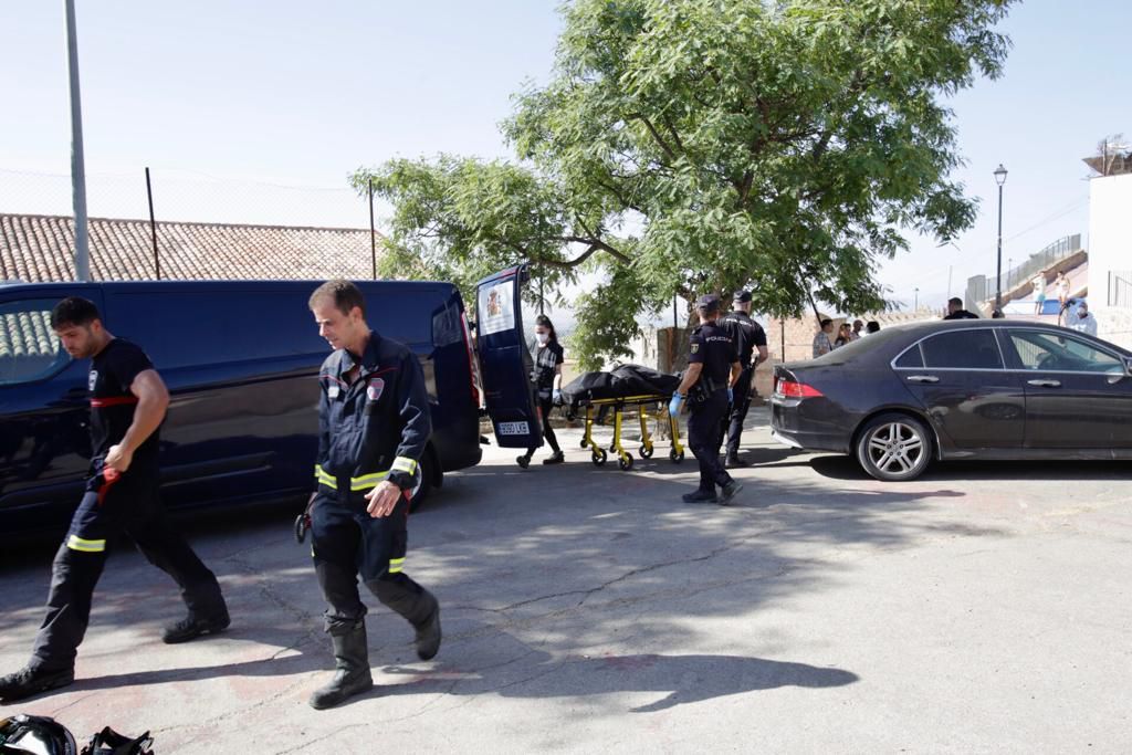 Encuentran muerto a un vecino de Lorca desaparecido encajado en el hueco entre dos casas