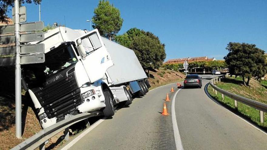 Bolca un camió a la sortida d&#039;Avinyó