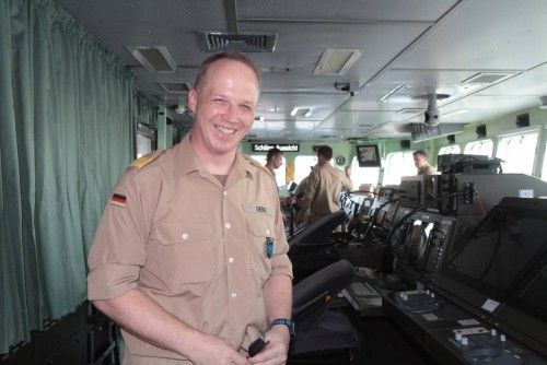 Die Fregatte "Hamburg" im Hafen von Palma