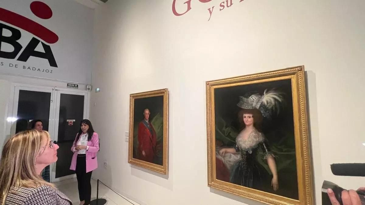 Los dos retratos de Goya que presiden la exposición del Muba.