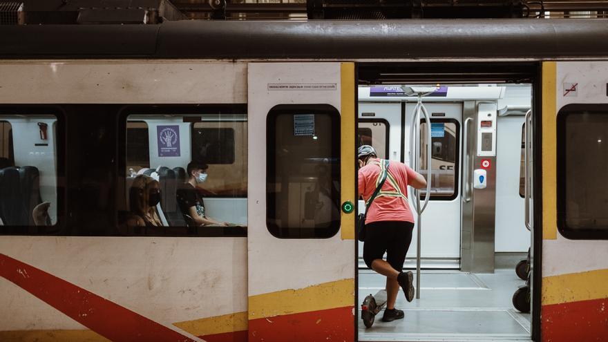 El Govern habilitará trenes nocturnos para Nochebuena y Nochevieja