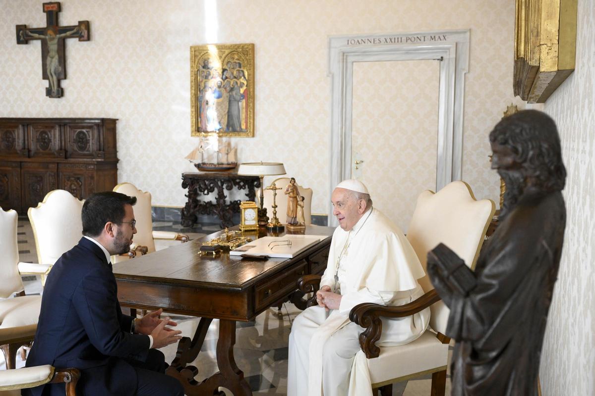 Pere Aragonès se reúne con el papa Francisco