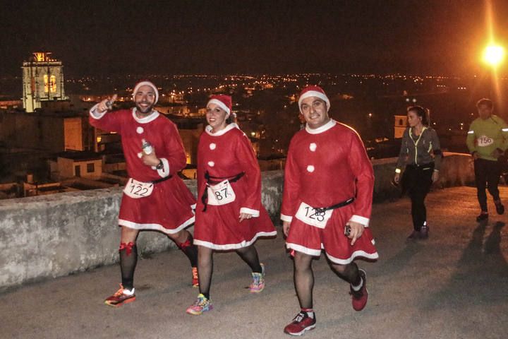 Deporte con buen humor en el Cross Nocturno de Orihuela