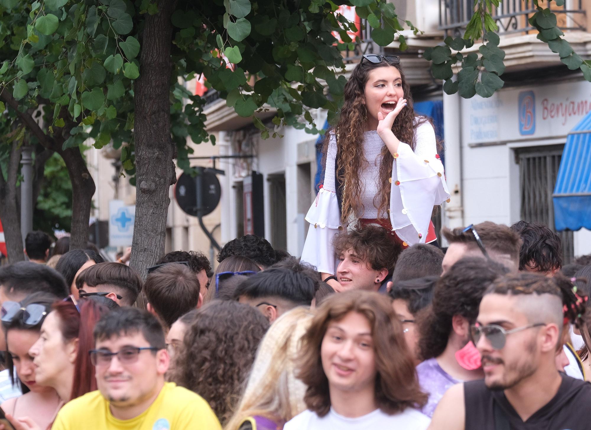 Apoteósico inicio de la fiesta en Elda