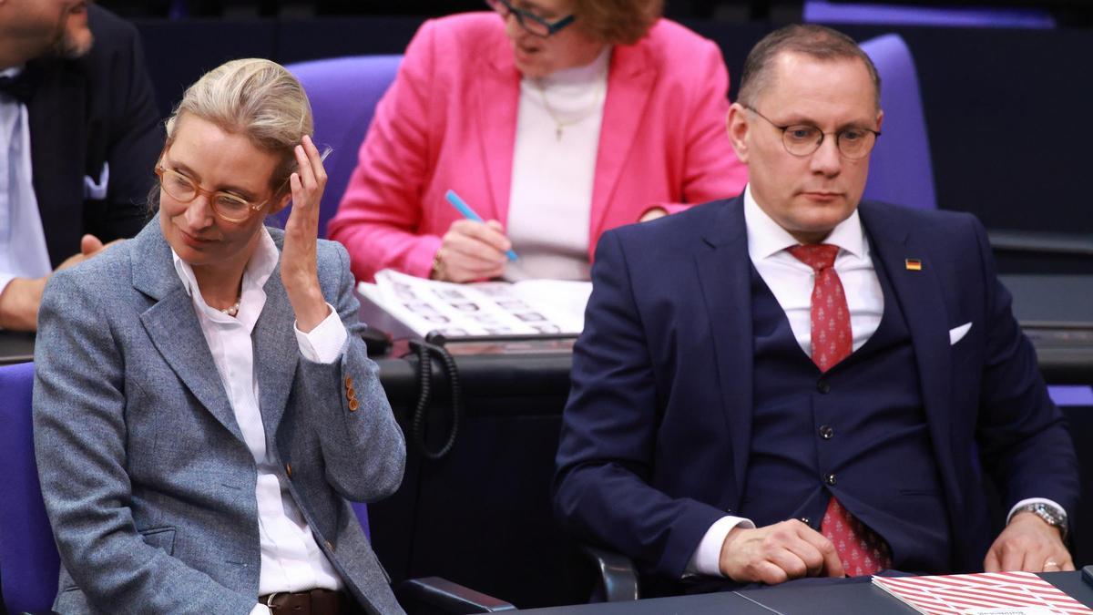 Los líderes de Alternativa para Alemania, Alice Weidel y Tino Chrupalla, en la sesión constitutiva del Bundestag.