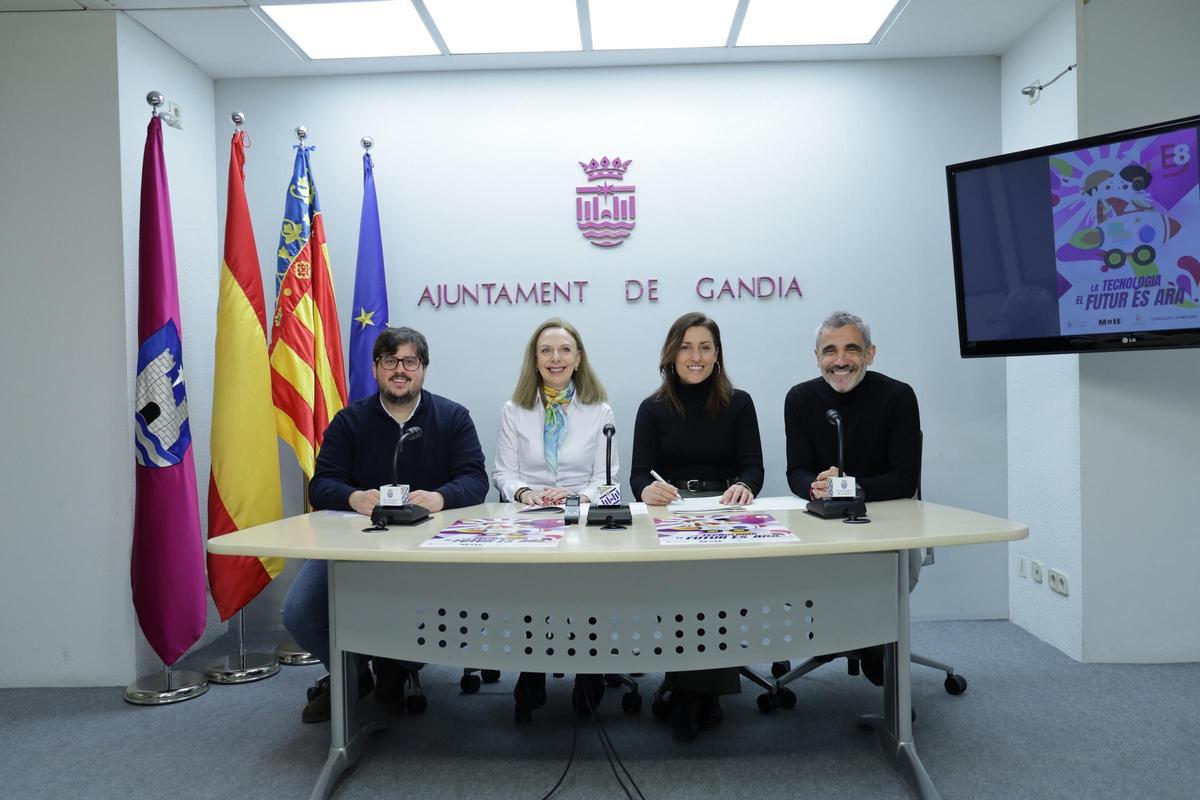Presentación en rueda de prensa.