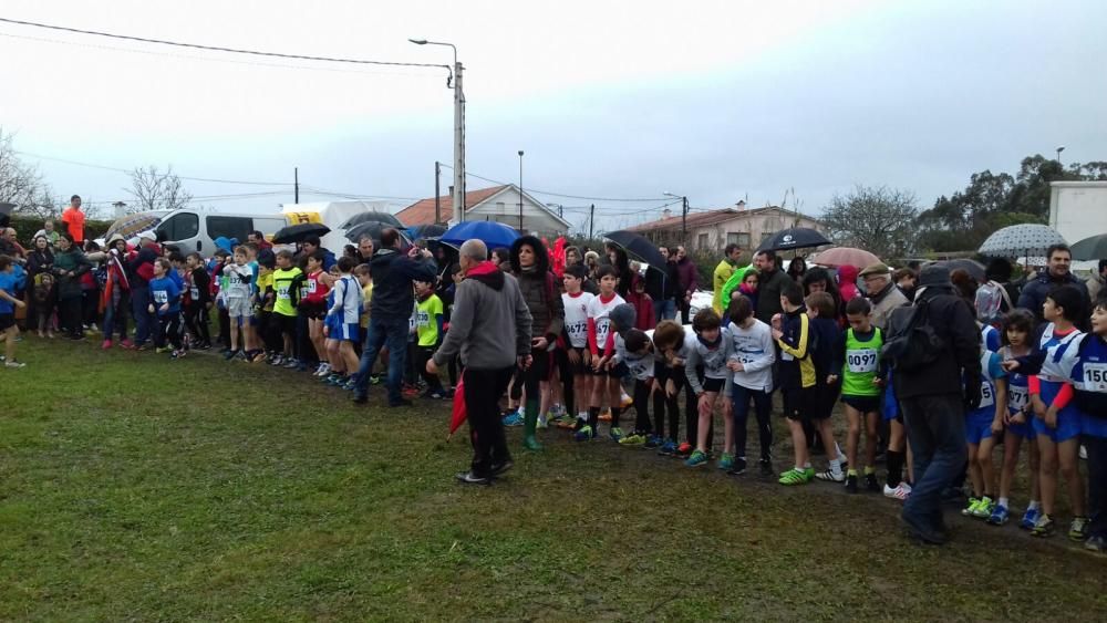 Cientos de corredores en el Trofeo San Miguel de O