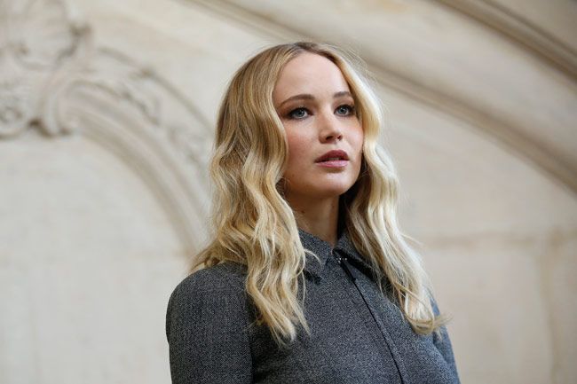 Jennifer Lawrence asiste a la Paris Fashion Week