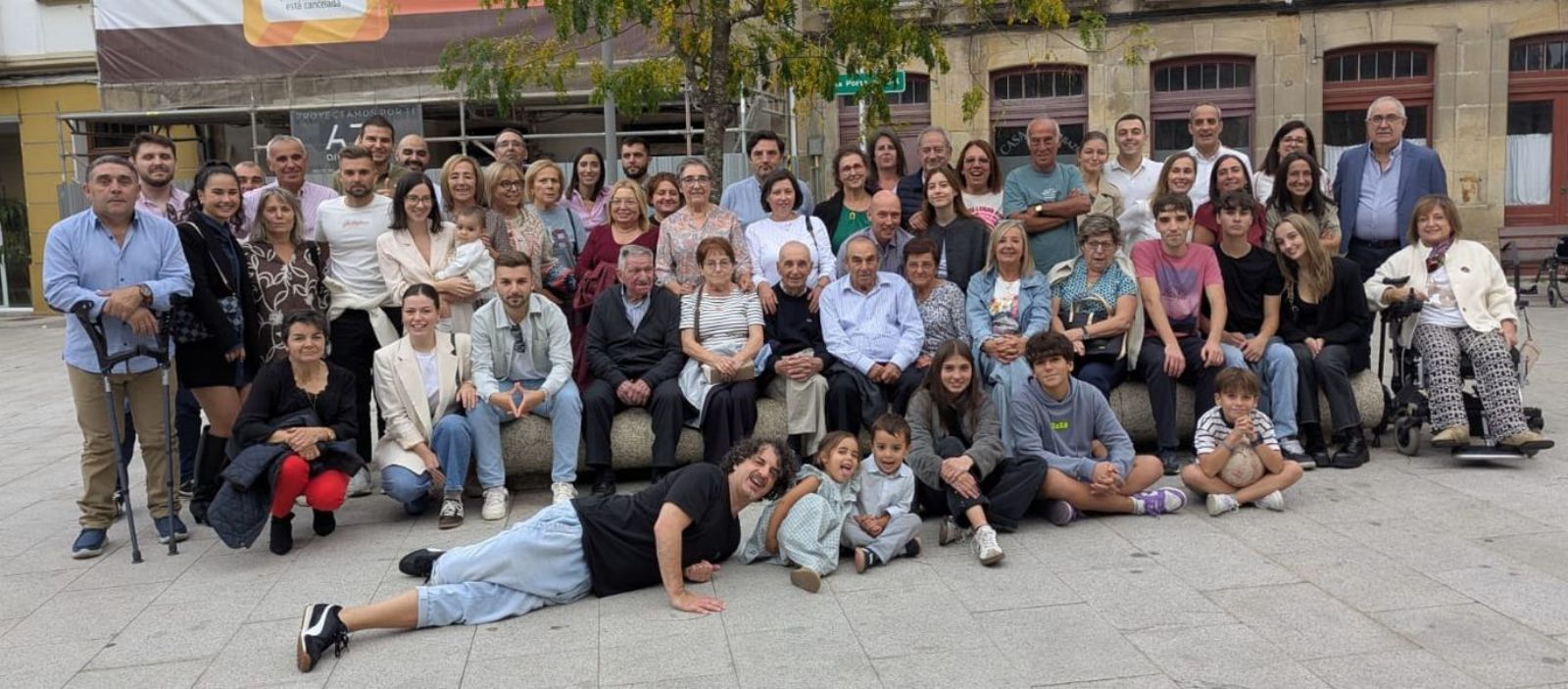 Los Durán celebran su primada en A Estrada con 60 invitados |