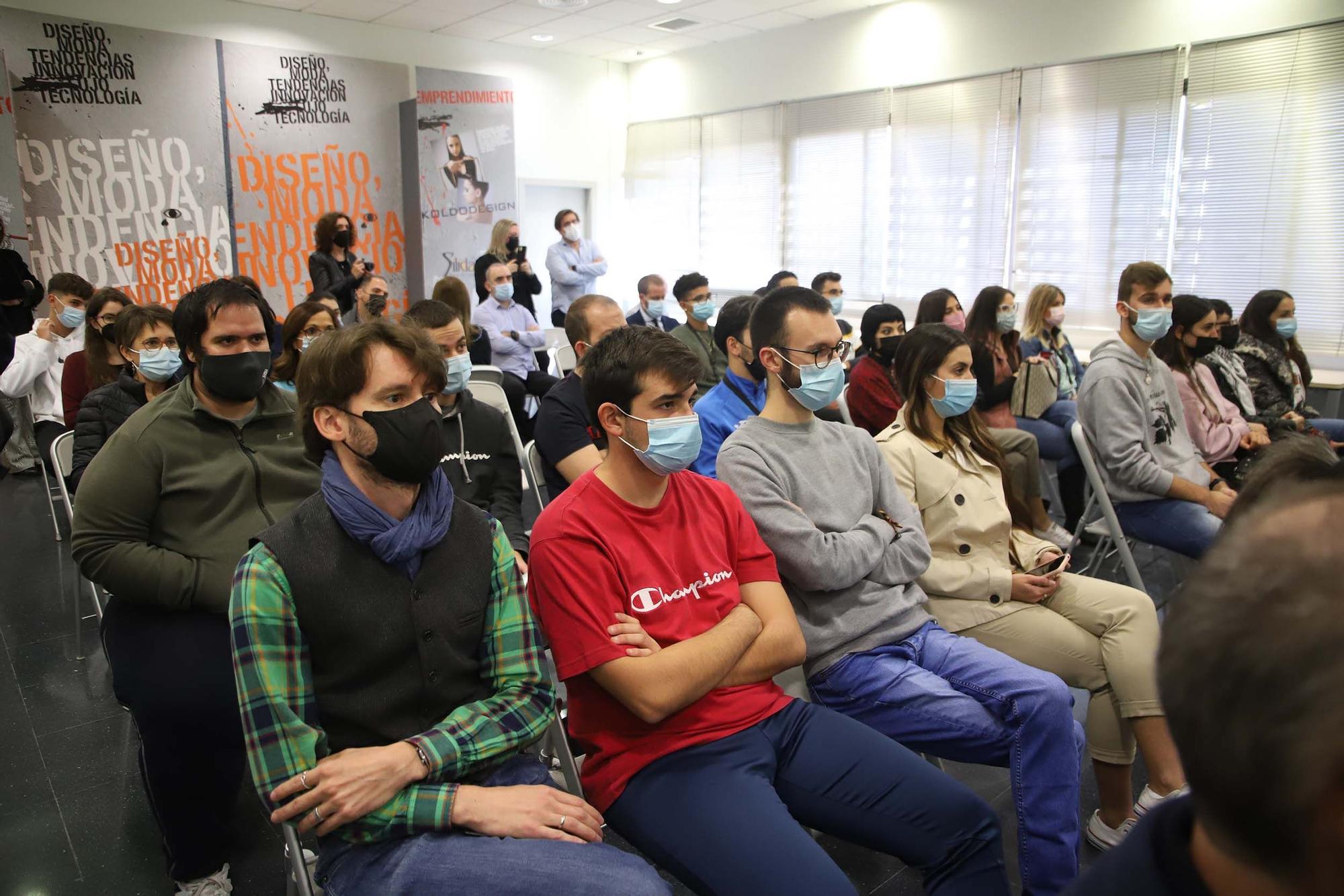 Nadia Calviño visita el Parque Joyero de Córdoba y la Escuela de Joyería y se reune con empresarios