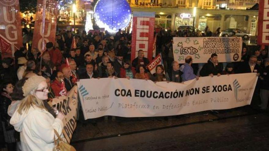 La escuela pública se echa a la calle contra la reforma educativa de Wert