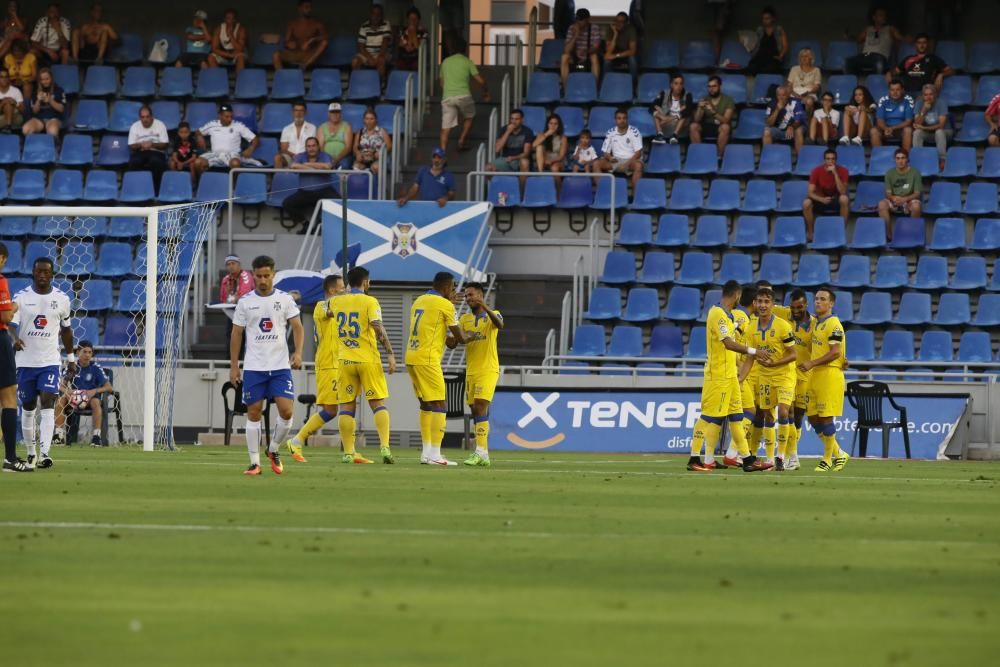 Delia Padrón Partido Copa Mahou entre el Tenerife y Las Palmas , Heliodoro Rodriguez Lopez