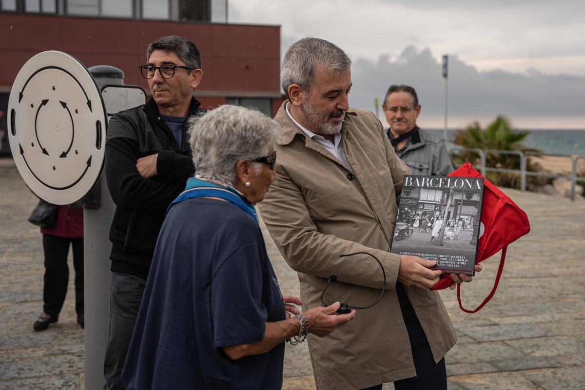 Homenaje sorpresa a Bárbara Martínez, una mujer de 88 años que lleva más de 25 impartiendo clases diarias de gimnasia 